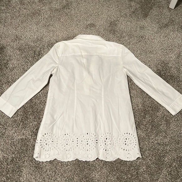 Talbots xs white tunic blouse with eyelet trim, 3/4 sleeves, 3/4 buttons, exc. - Picture 8 of 8